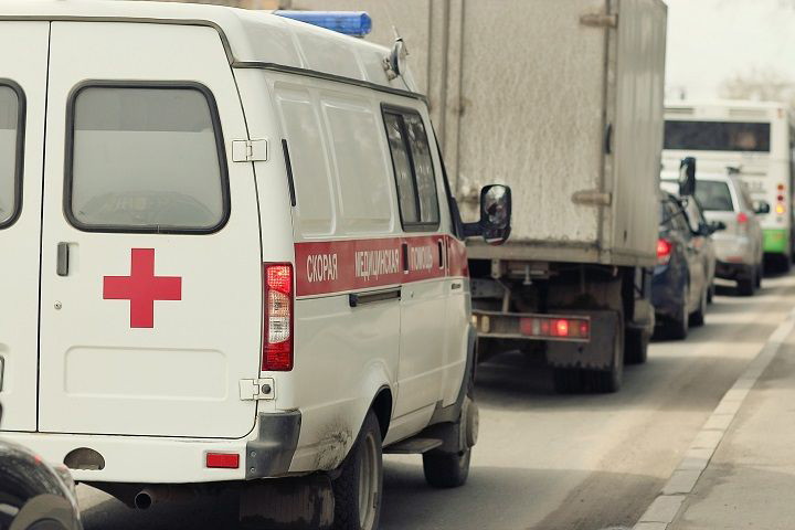 Jak reagować na pojazdy uprzywilejowane