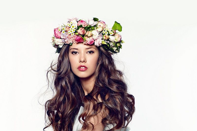 Katalog fryzur ślubnych 2015 Loreal