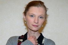 Agata Buzek: Mąż będzie do mnie przyjeżdżał...z psami