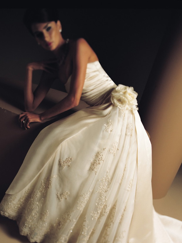 Suknie ślubne - kolekcja Mon Cheri - zdjęcie