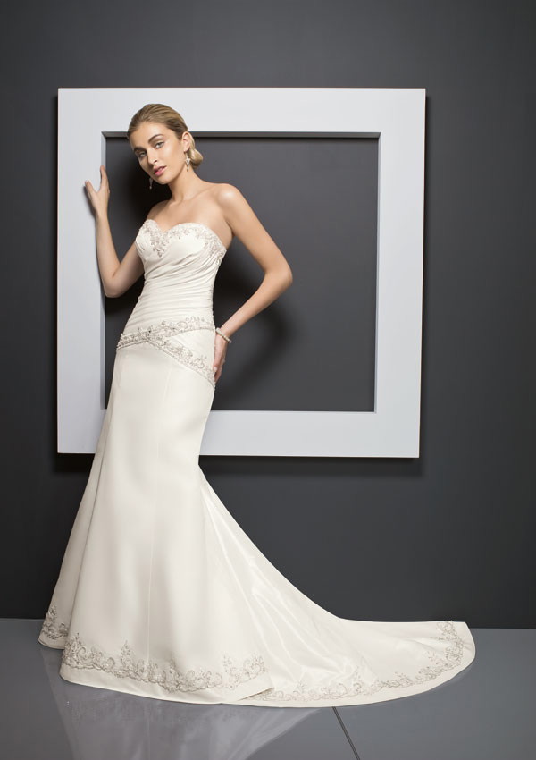 Suknie ślubne Mori Lee 2010 - zdjęcie