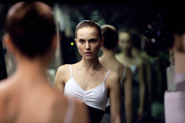 Czarny łabędź (reż. Darren Aronofsky) - zdjęcie