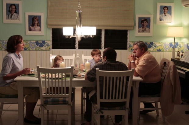 Życie z wojną w tle (reż. Todd Solondz) - zdjęcie