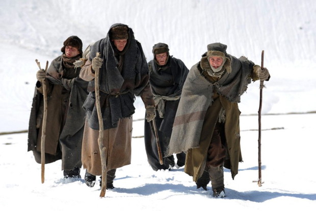 Niepokonani (reż. Peter Weir) - zdjęcie