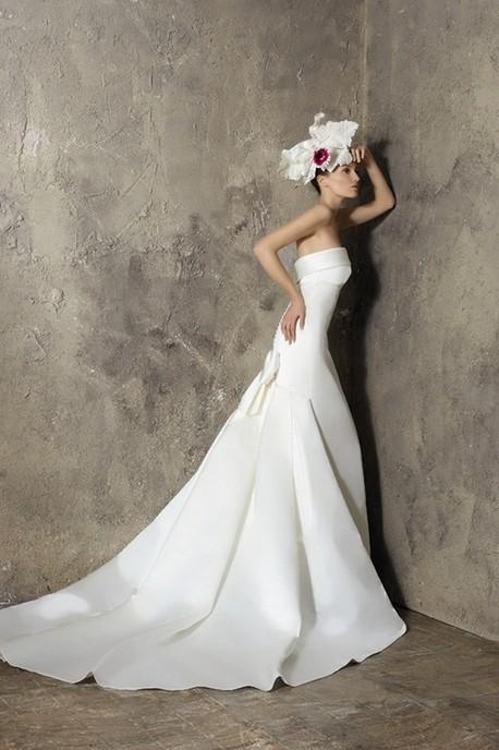 biała suknia ślubna Higar Novias