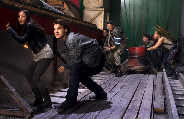 Emile Hirsch, Olivia Thirlby - Najczarniejsza godzina 3D