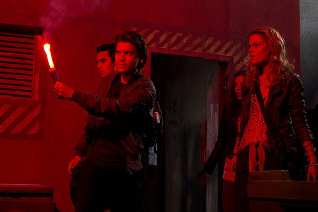 Max Minghella, Emile Hirsch, Olivia Thirlby - Najczarniejsza godzina 3D