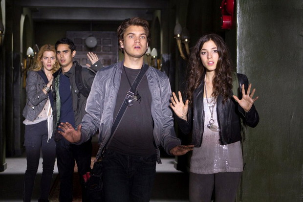 Olivia Thirlby, Emile Hirsch, Max Minghella - Najczarniejsza godzina 3D