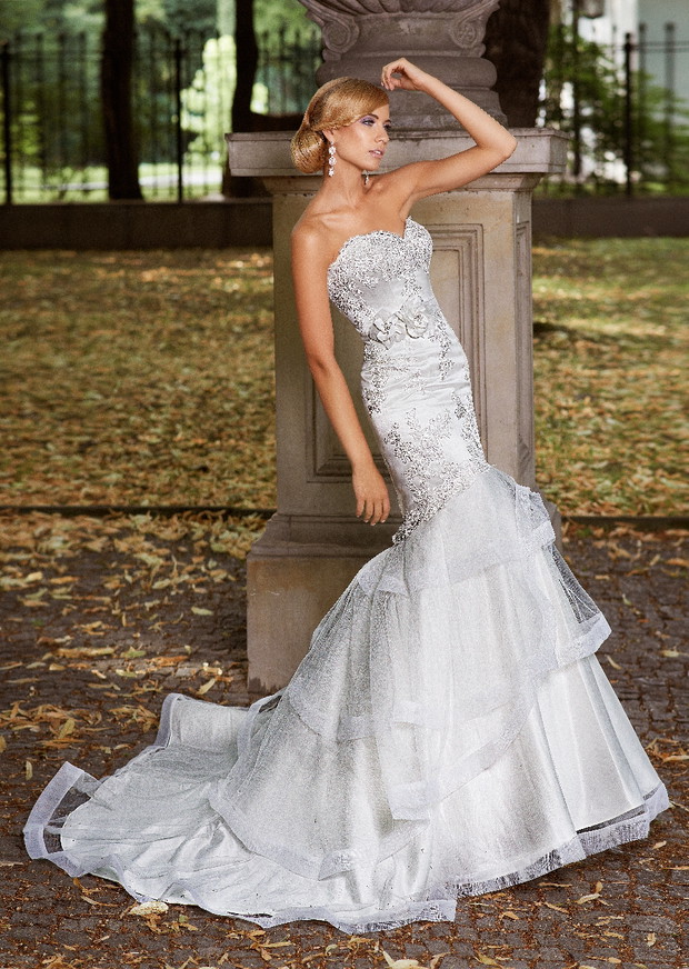 suknia ślubna Annais Bridal z falbanami
