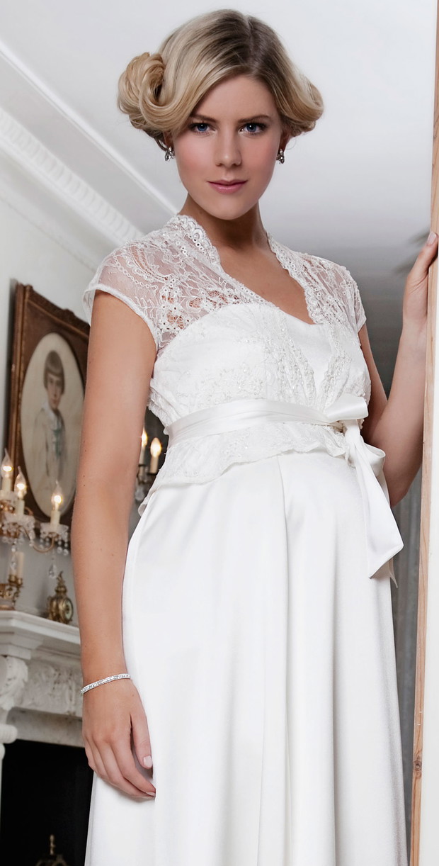suknia ślubna Tiffany Rose z baskinką