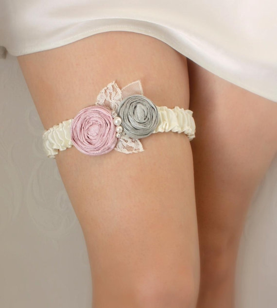 ecru podwiązka z kwiatami Etsy