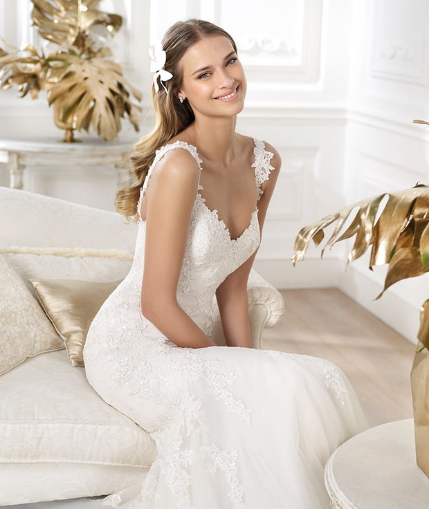 kwiat do włosów Pronovias