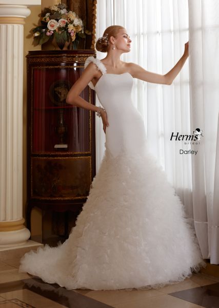 suknia ślubna Herms Bridal na jedno ramię