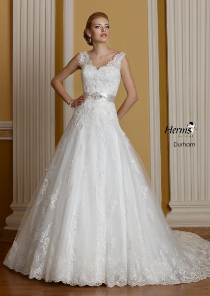 suknia ślubna Herms Bridal z paskiem