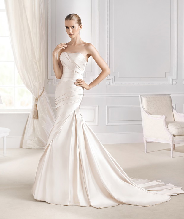 suknia ślubna La Sposa z trenem
