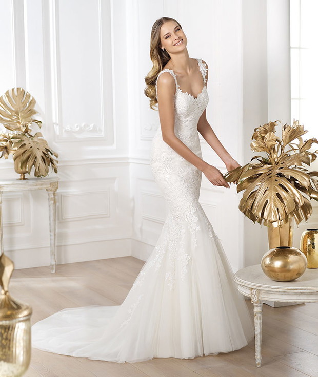 suknia ślubna Pronovias koronkowa