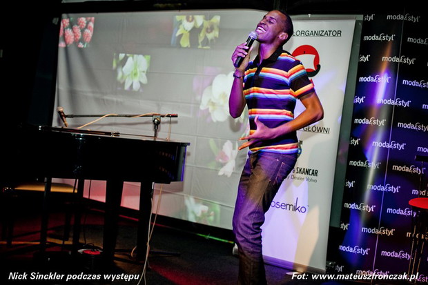 Nick Sinckler - Itakas Holiday Party by Moda&Styl