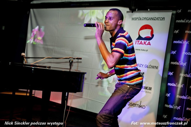 Nick Sinckler - Itakas Holiday Party by Moda&Styl
