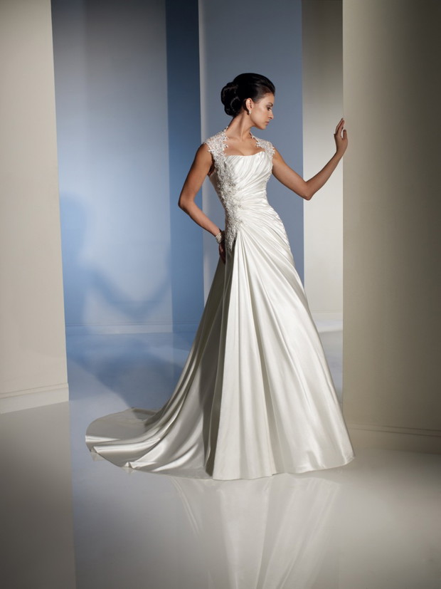Suknie ślubne Sophia Tolli 2011 - zdjęcie
