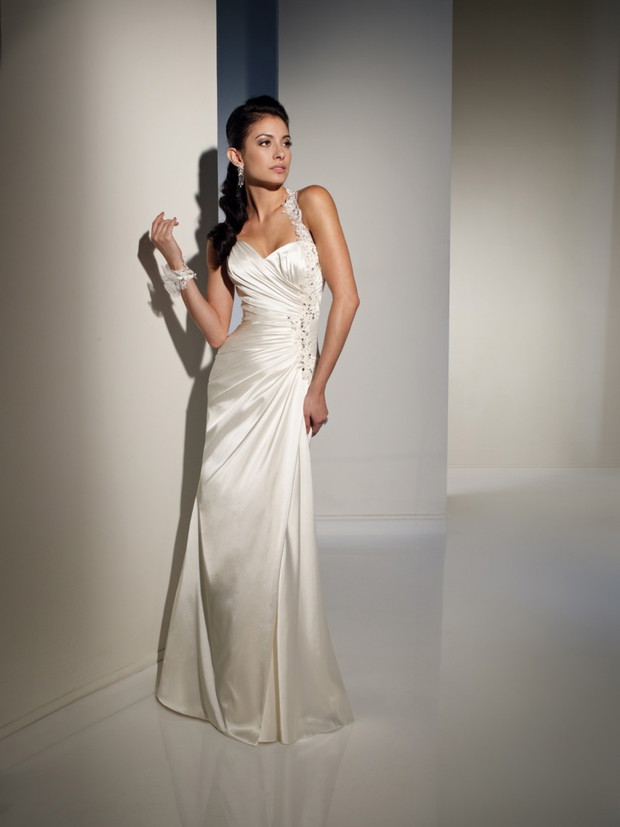 Suknie ślubne Sophia Tolli 2011 - zdjęcie