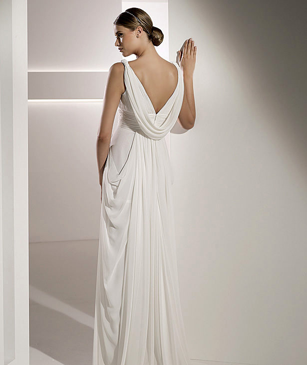 Pronovias suknie ślubne 2010 - zdjęcie