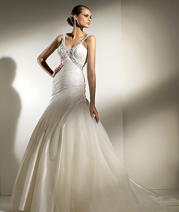 Pronovias suknie ślubne 2010 - zdjęcie