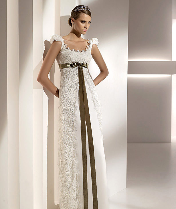 Pronovias suknie ślubne 2010 - zdjęcie