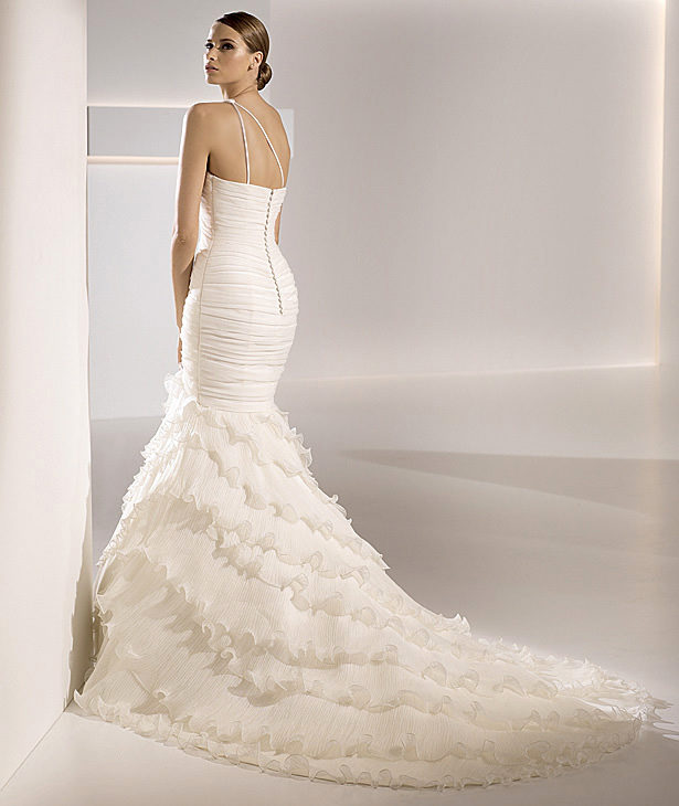 Pronovias suknie ślubne 2010 - zdjęcie
