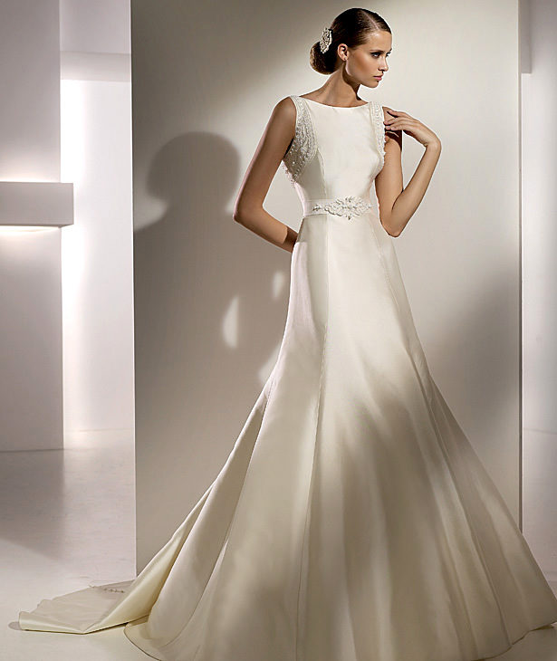 Pronovias suknie ślubne 2010 - zdjęcie