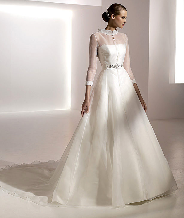 Pronovias suknie ślubne 2010 - zdjęcie