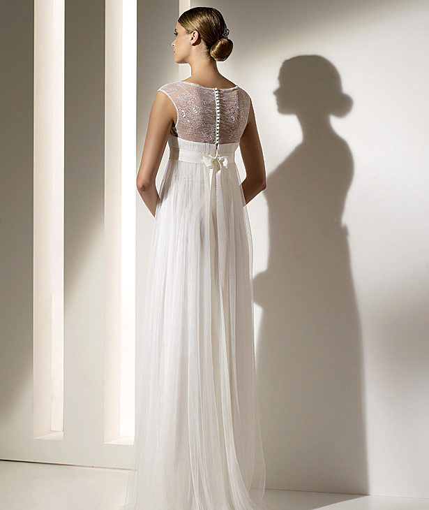 Pronovias suknie ślubne 2010 - zdjęcie