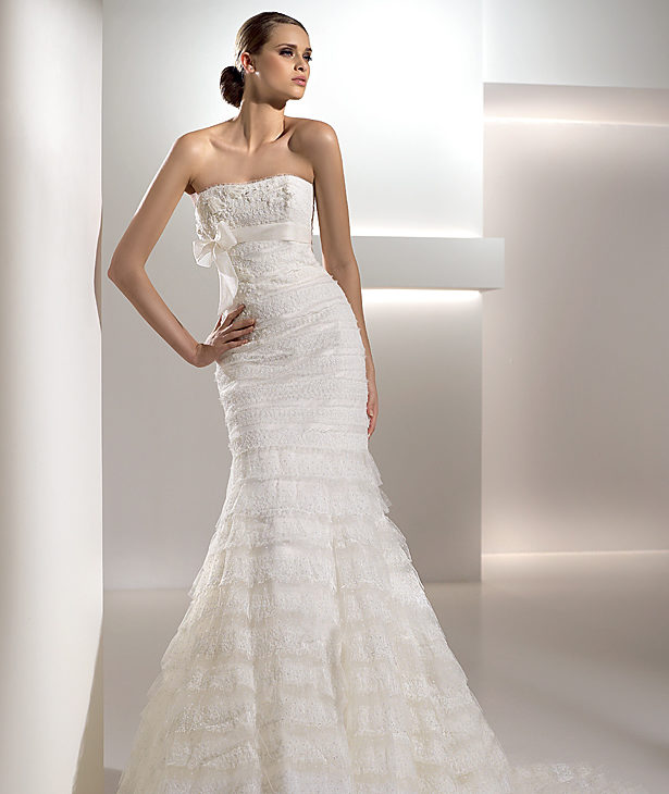 Pronovias suknie ślubne 2010 - zdjęcie