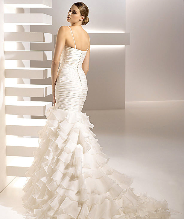 Pronovias suknie ślubne 2010 - zdjęcie