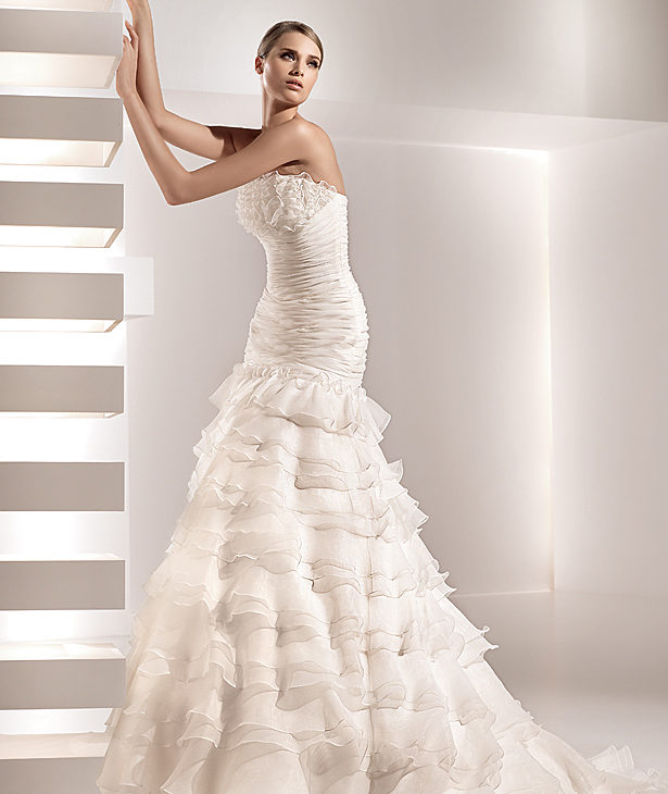 Pronovias suknie ślubne 2010 - zdjęcie