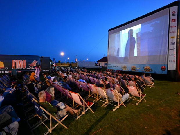 letnie-kino-3-2516348-e3868d1