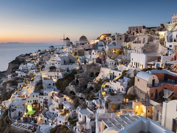 santorini-2327345-7117230