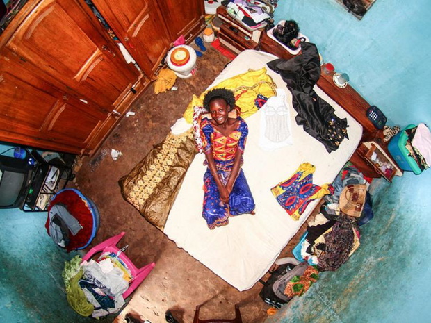 fatou-17-lat-thies-senegal-2329699-fe8063c