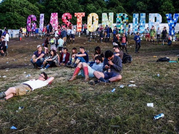 glastonbury-2327698-ceb9fbe