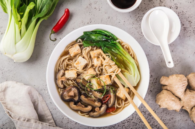wegetarianski-ramen-2466929-ae3008d