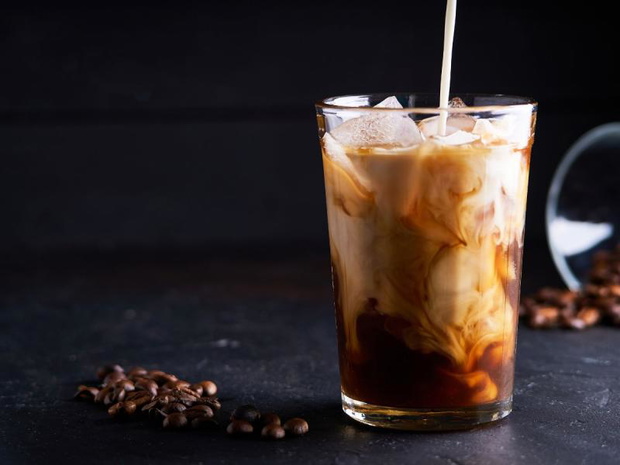 czym-sie-rozni-kawa-mrozona-od-frappe-2500115-49cce41