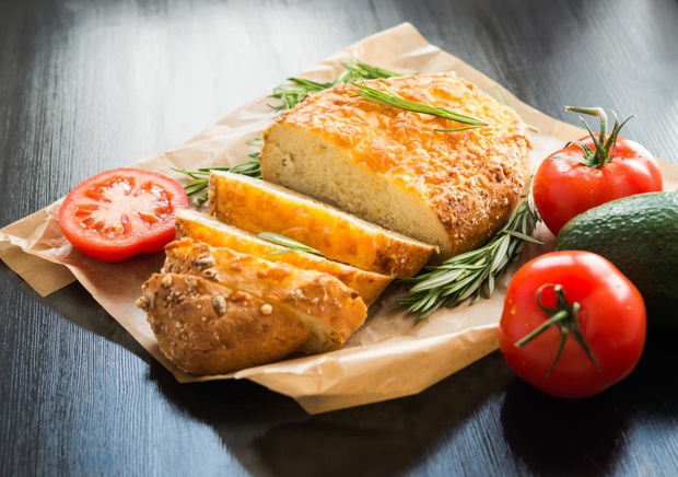 chleb-bezglutenowy-kukurydziany-2478728-2e76cf0