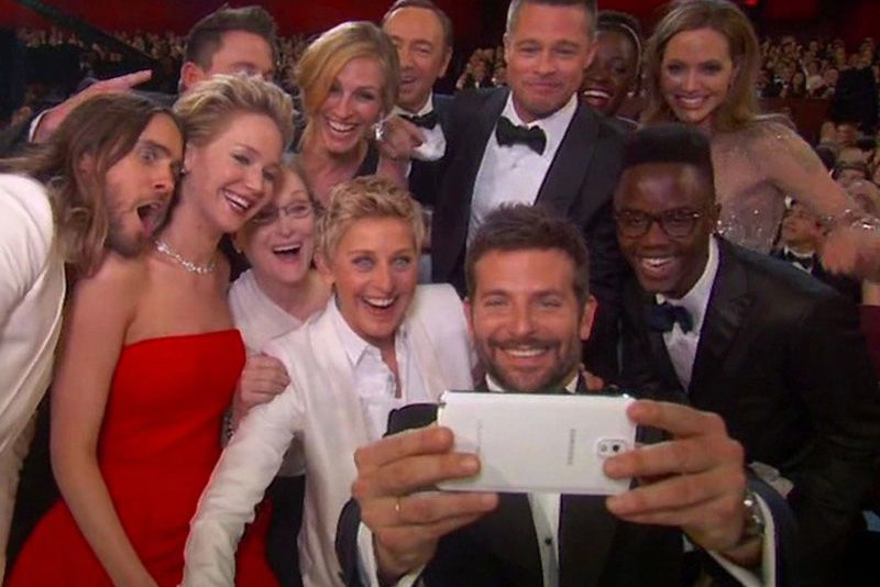 Ellen_DeGeneres_Jennifer_Lawrence_Bradley_Cooper_Jared_Leto_Brad_Pitt