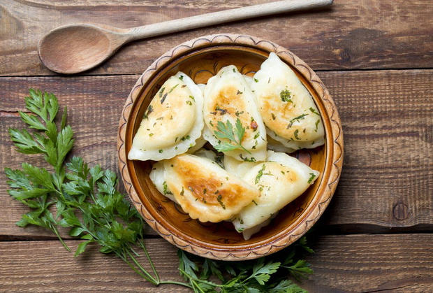 pierogi-z-miesem-2443286-ec572ef