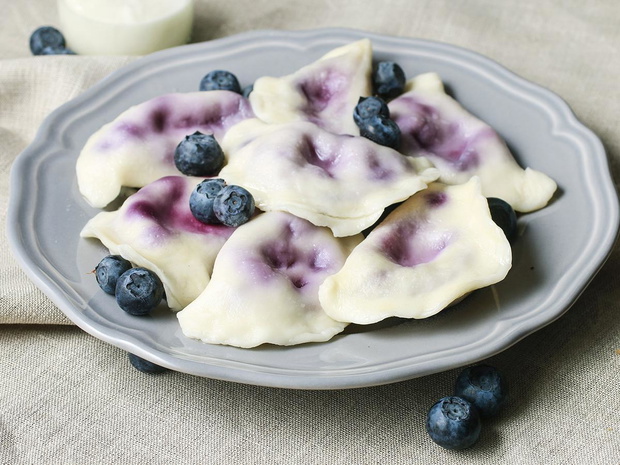 pierogi-z-jagodami-2456104-7d12544