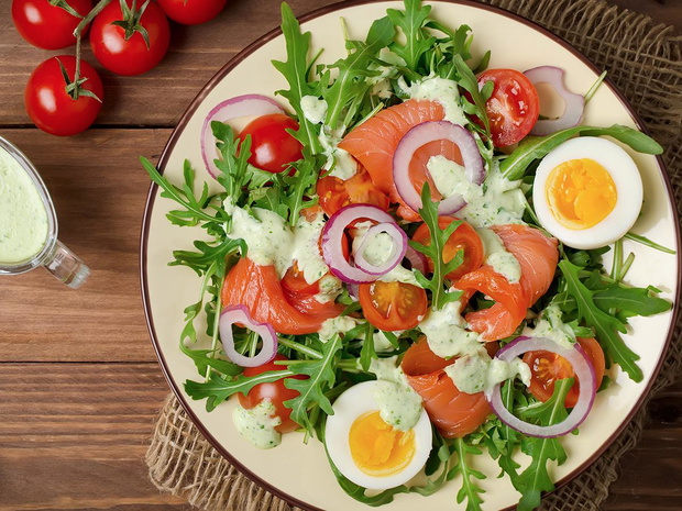 losos-na-swieta-salatka-2463092-ba56ed7