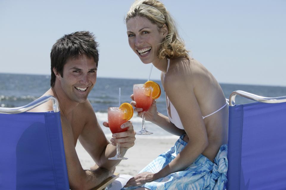 para, plaża, drinki, leżaki, morze, wakacje