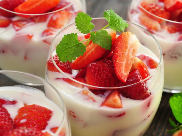desery-w-pucharkach-z-mascarpone-2516483-1585d01