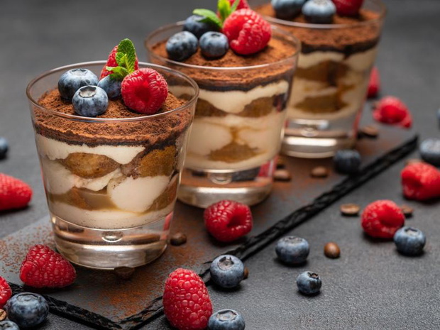 deser-tiramisu-w-pucharku-2516484-218613a