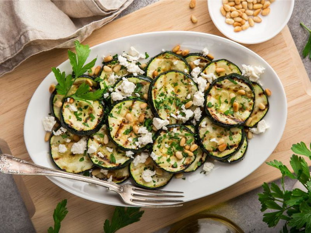 cukinia-z-grilla-z-feta-2497804-21d2451