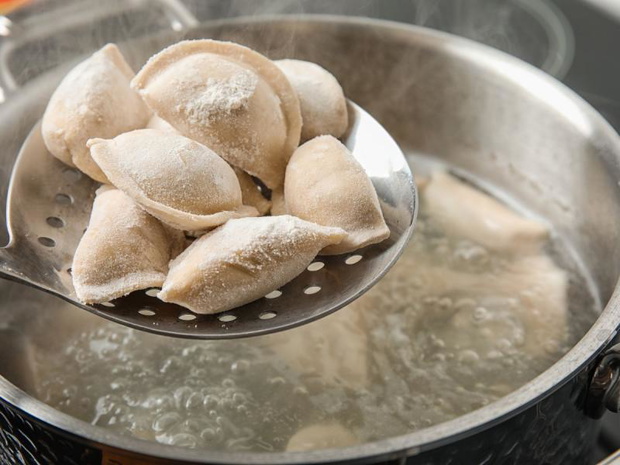 jak-gotowac-mrozone-pierogi-2492422-77ca270